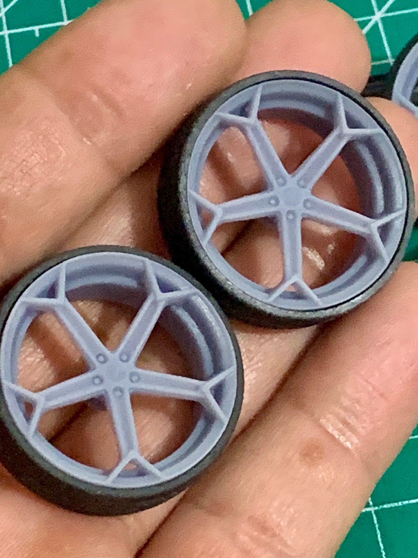 1/25 Scale - NICHE ARROW - in 24"-36" Donk, Big Rims, Box Chevy, G-Body