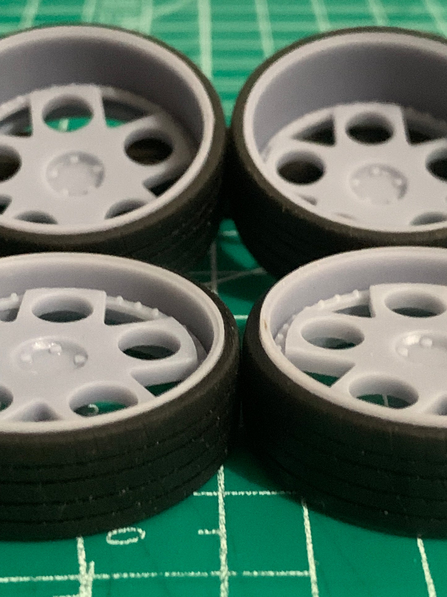 1/25 Scale - HRE 454V2 Vintage Series - in 24"-36" Donk, Big Rims, Box Chevy, G-Body