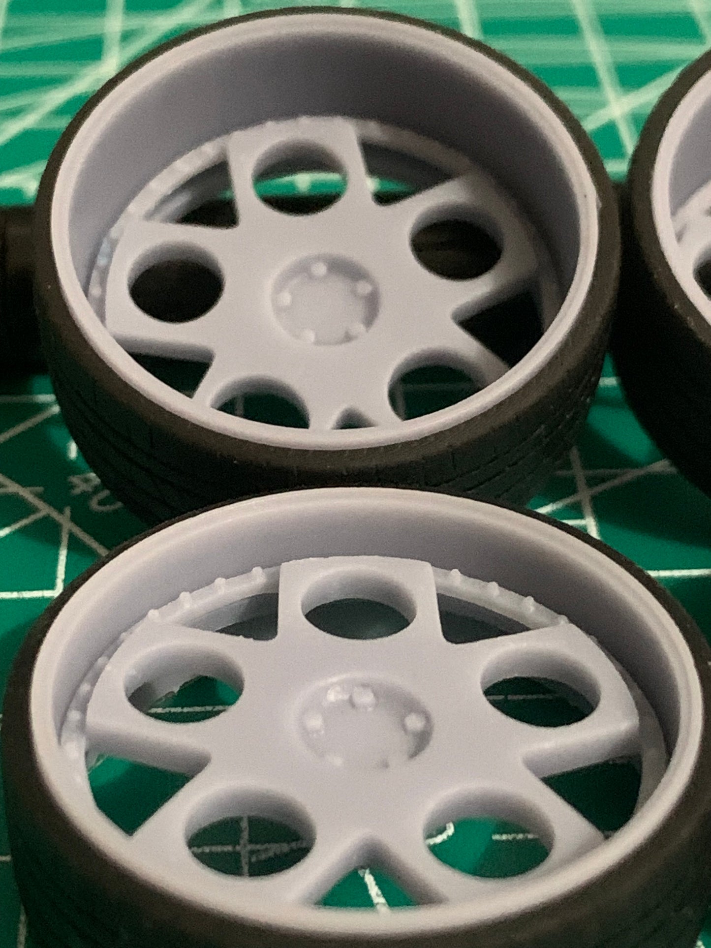 1/25 Scale - HRE 454V2 Vintage Series - in 24"-36" Donk, Big Rims, Box Chevy, G-Body