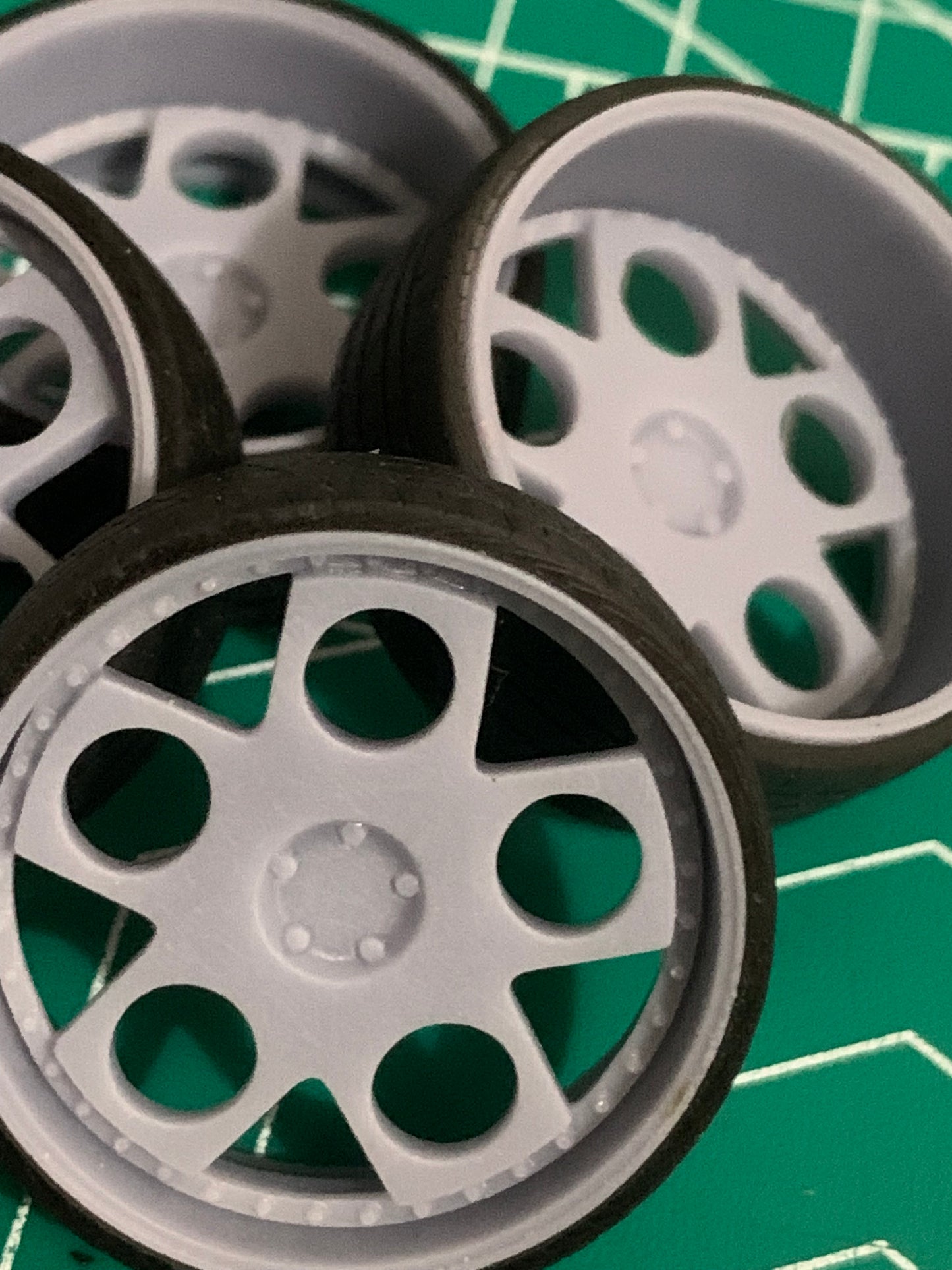 1/25 Scale - HRE 454V2 Vintage Series - in 24"-36" Donk, Big Rims, Box Chevy, G-Body