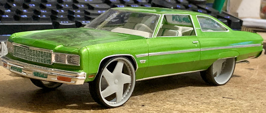 1/25 Scale - TMP D069V1 in 26"-30" Donk, Big Rims, Box Chevy, G-Body