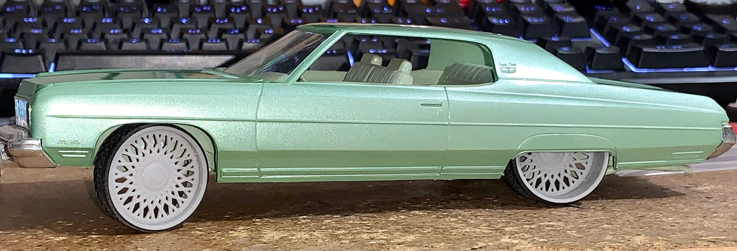 1/25 Scale - TMP D072 Forgi Tessuto in 26"-30" Donk, Box, Bubble, Caprice, Impala