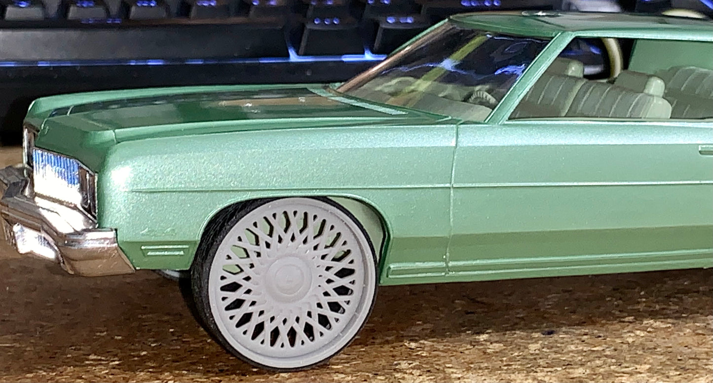 1/25 Scale - TMP D072 Forgi Tessuto in 26"-30" Donk, Box, Bubble, Caprice, Impala