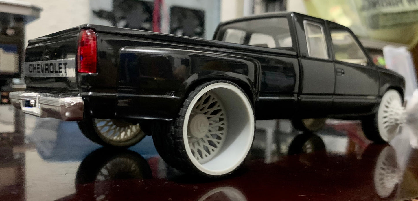 1/25 Scale - FORGIATO TESSUTO - 32" Dually Truck Rims