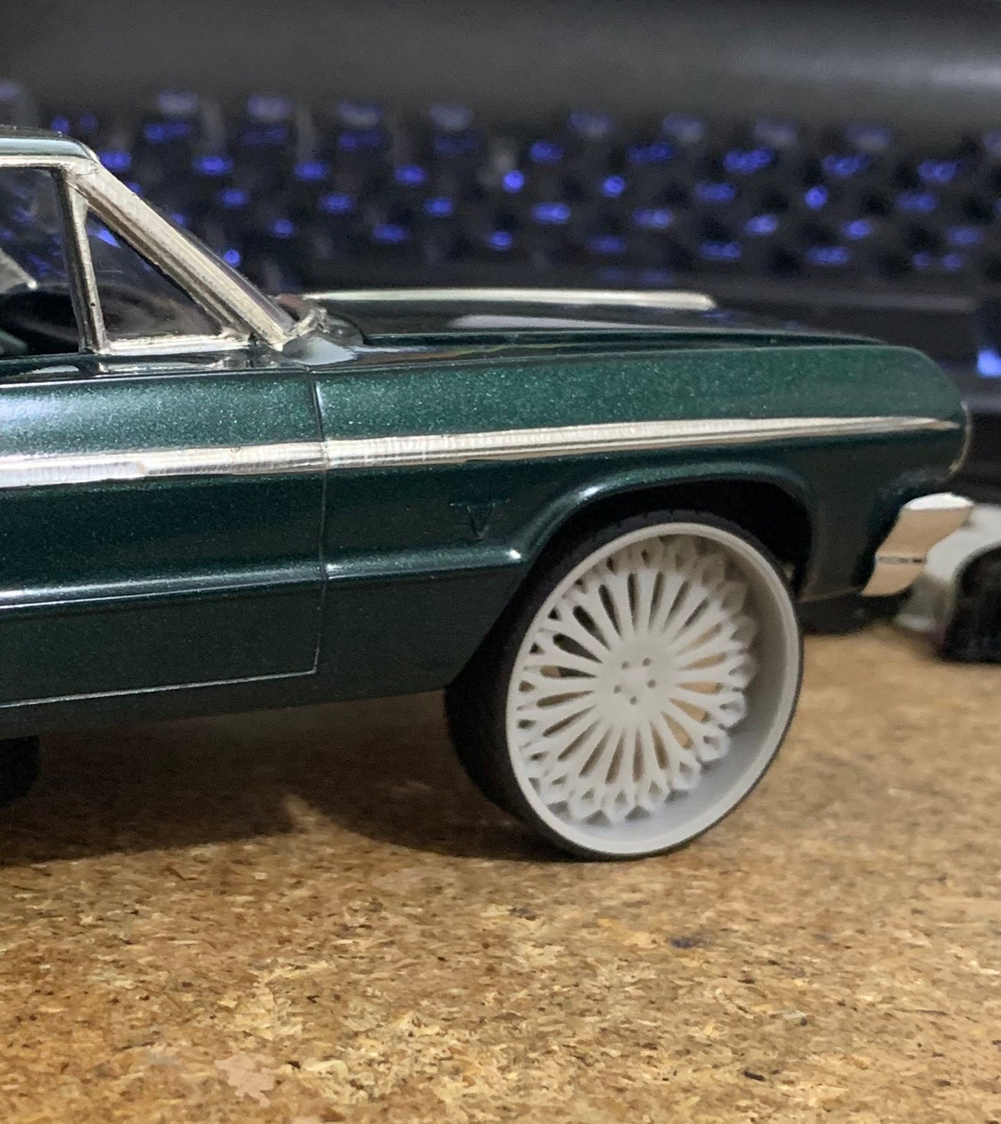 1/25 Scale - TMP D106 in 26"-30" Donk, Box Chevy, Big Rims, Trucks, SUV