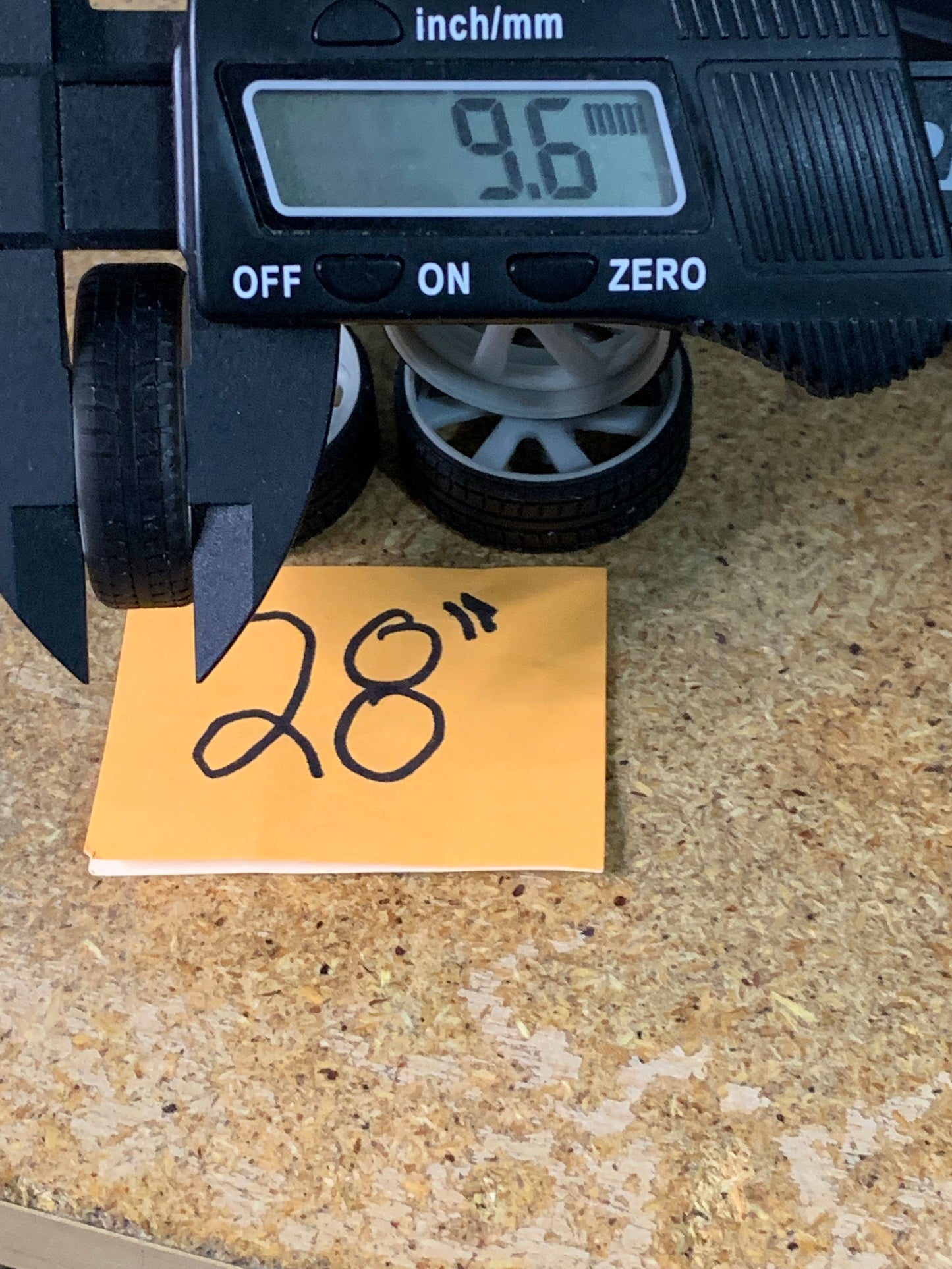 1/25 Scale - TMP D052 (6 lug) in 26"-30" Big Rims, Trucks
