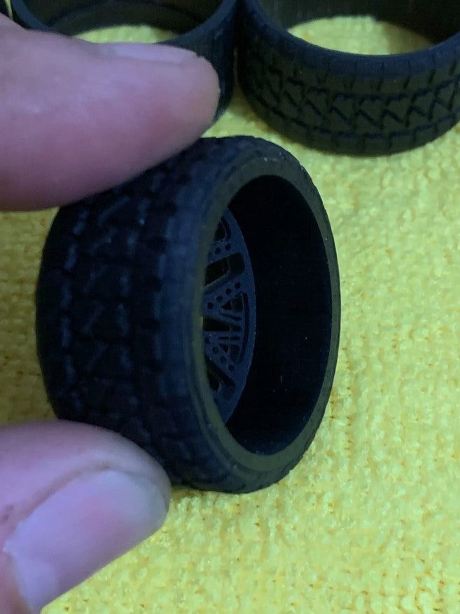 1/25 Scale - TMP D042 American Force Custom in 30" x 16" - with Low Pro Offroad Tires